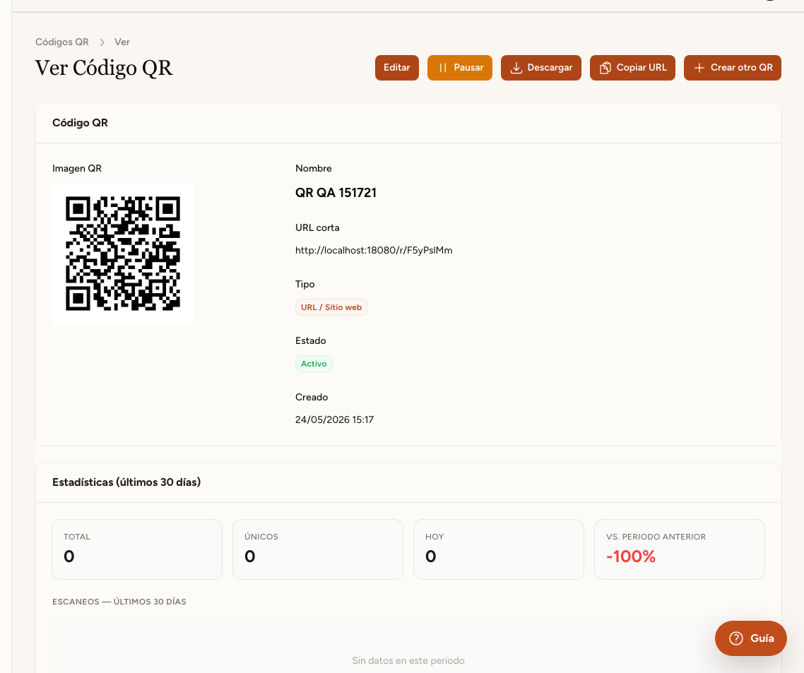 Detalle enfocado de un código QR
